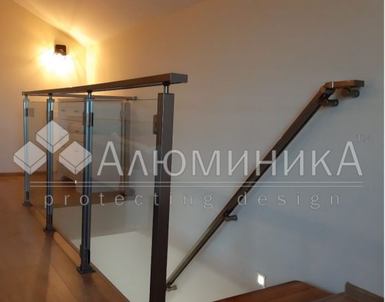 Алюміній. Квадрат. Шампань. Скло. Алюміній. Квадрат. Шампань. Скло.